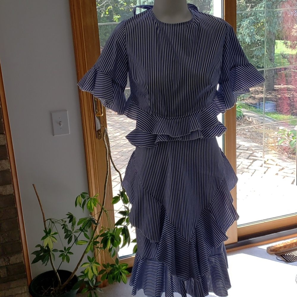 Ruffled Striped dress w Open side and back